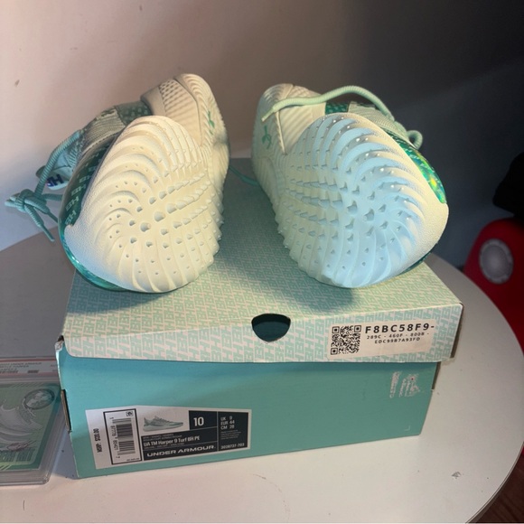 Under Armour ' Aqua Sneakers - Picture 4 of 8